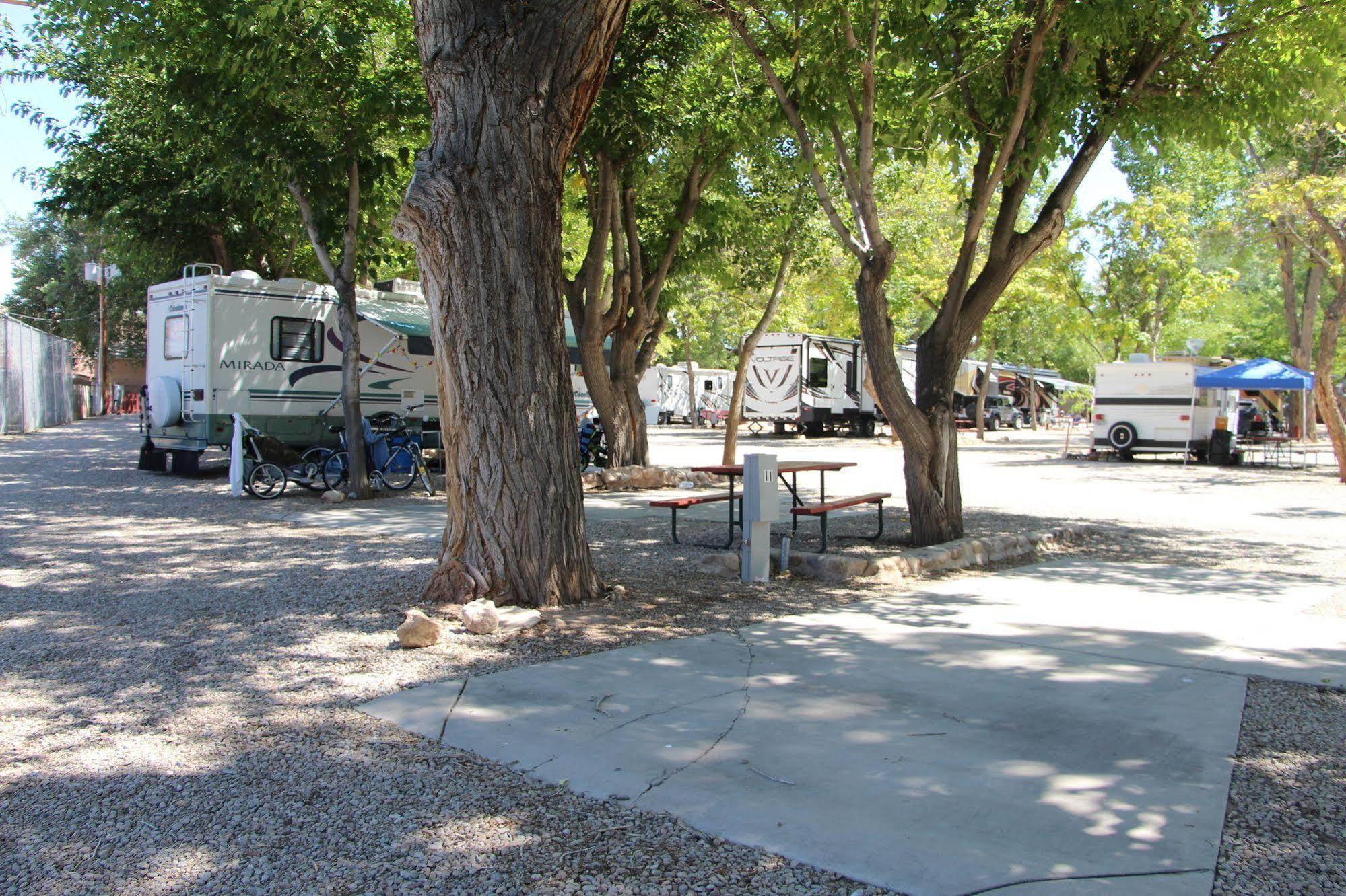 Hotel Sun Outdoors Moab Downtown Esterno foto